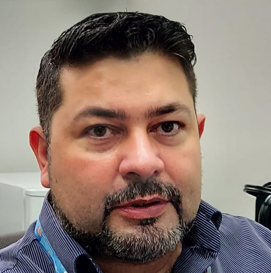 Retrato do professor e fundador da DGS Tecnologia
